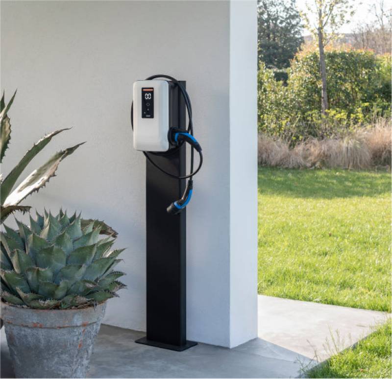 Borne solaire Daze à Toulouse (31) : découverte de ce chargeur pour votre véhicule électrique made in Italy