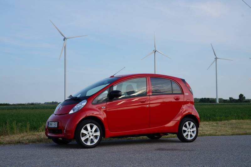 Recharger ma mini-citadine électrique Peugeot iOn d’occasion à Albi (81) ? Votre installateur de borne électrique en Occitanie vous répond dans le Tarn à Lavaur