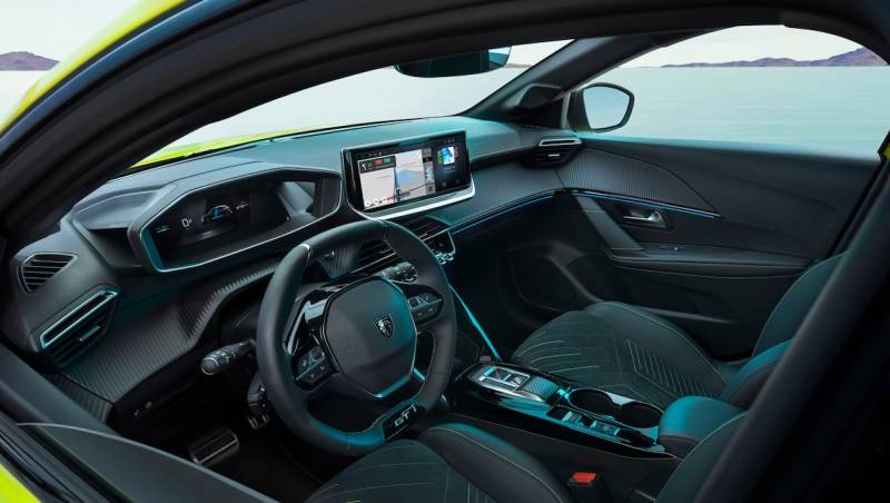 Recharger sa Peugeot e-208 à la maison avec une borne de recharge électrique à Toulouse (31)