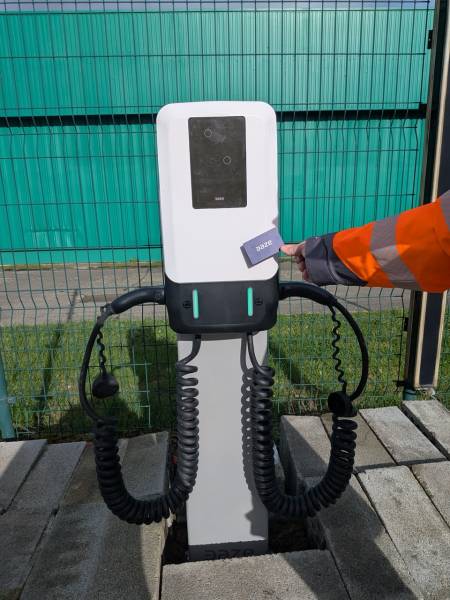 Chantier pose double borne de recharge Daze 2 x 22kW pour notre client professionnel BTM à Carcassonne (11)