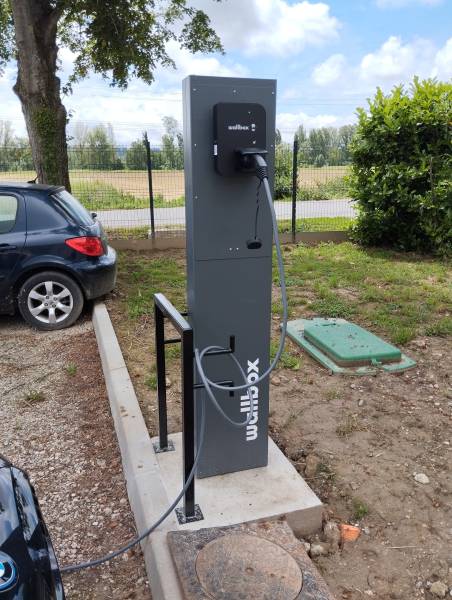 Qui pollue le plus entre voiture électrique et thermique ? Des réponses à Gragnague avec Bornetik