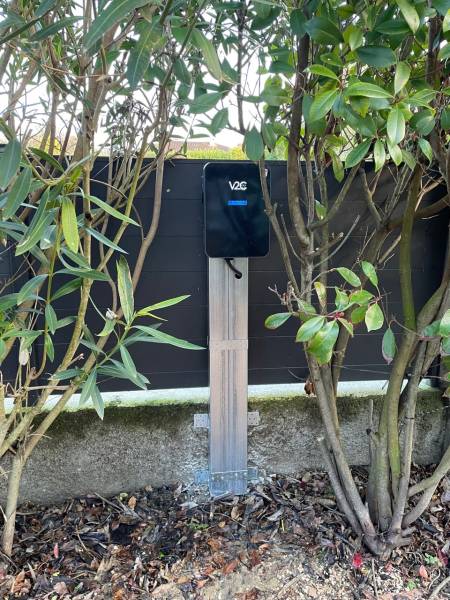 Coup d’oeil sur l’installation d’une borne V2C Trydan en monophasé à Lapeyrouse-Fossat (31) en Occitanie