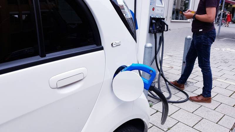 Comprendre ce que sont les garanties décennales, responsabilités civiles et assurances IRVE pour les bornes de recharge électriques à Albi (81)