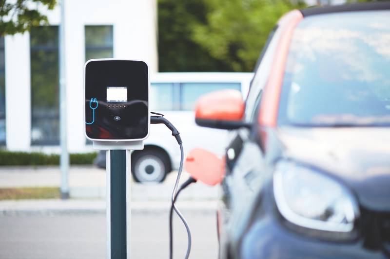 Comprendre ce que sont les garanties décennales, responsabilités civiles et assurances IRVE pour les bornes de recharge électriques à Carmaux (81)